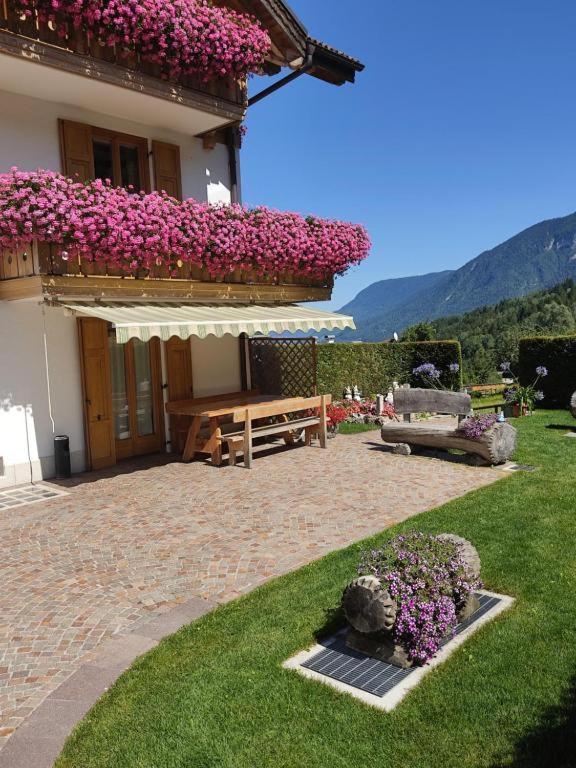 Appartamento Mansarda Patrizia E Franco Val Di Sole Комецадура Екстериор снимка